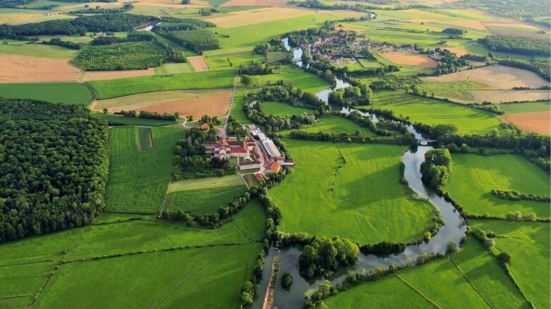 Vue aérienne Abbaye d'Acey